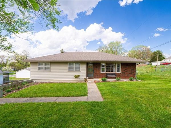 3903 Pacific Street, St Joseph, MO 64507