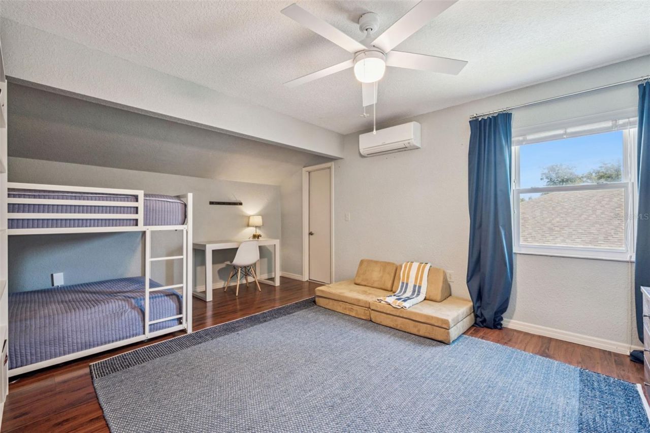 4202 Woodlynne Lane, Orlando, FL 32812 Photo