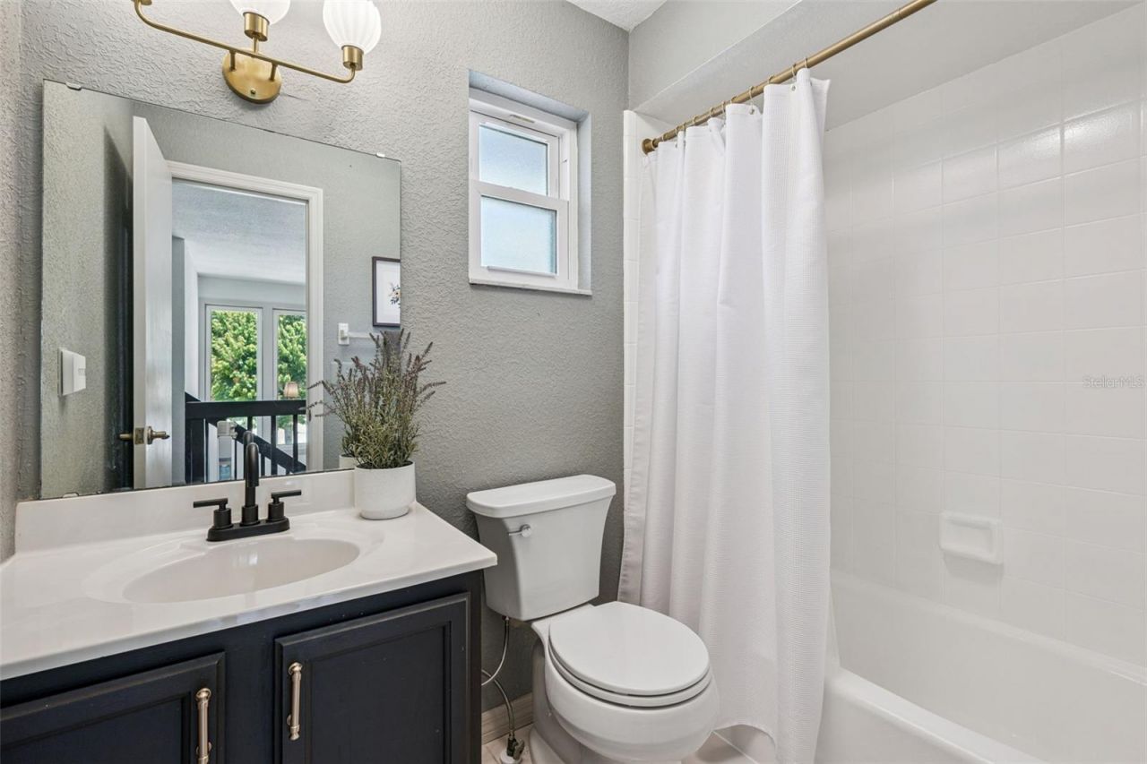 4202 Woodlynne Lane, Orlando, FL 32812 Photo