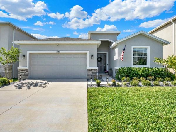 10186 SHORELINE VIEW WAY , WESLEY CHAPEL, FL 33545