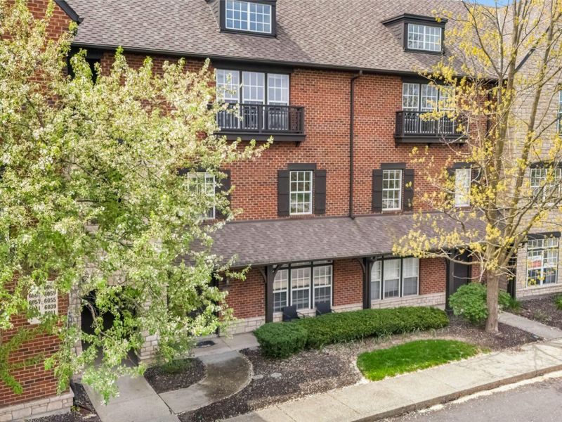 6065 Craughwell Lane, Dublin, OH 43017 Photo 2