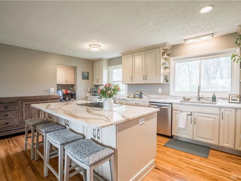 8555 Lochard Road, Sidney, OH 45365 Photo 10