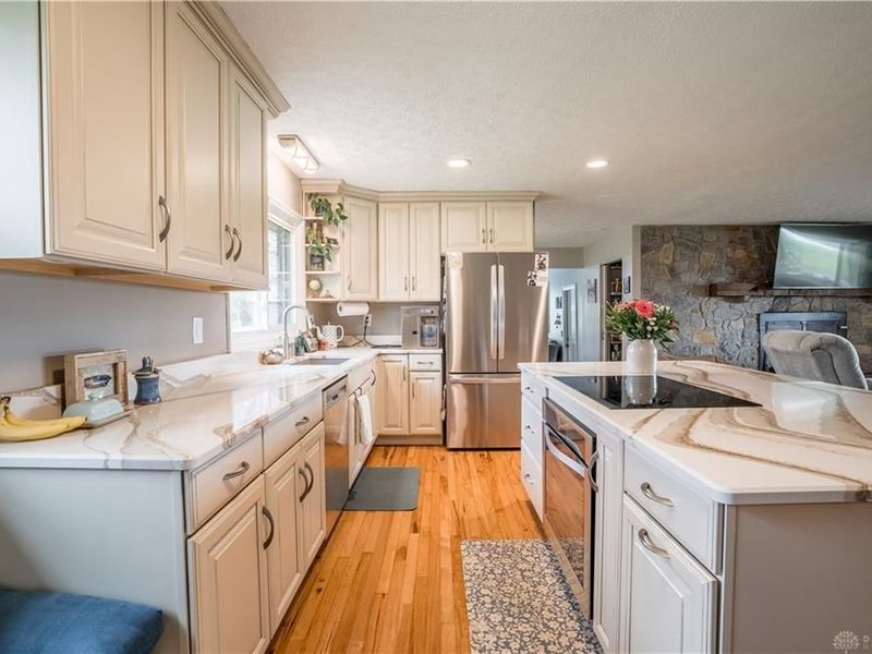 8555 Lochard Road, Sidney, OH 45365 Photo 11