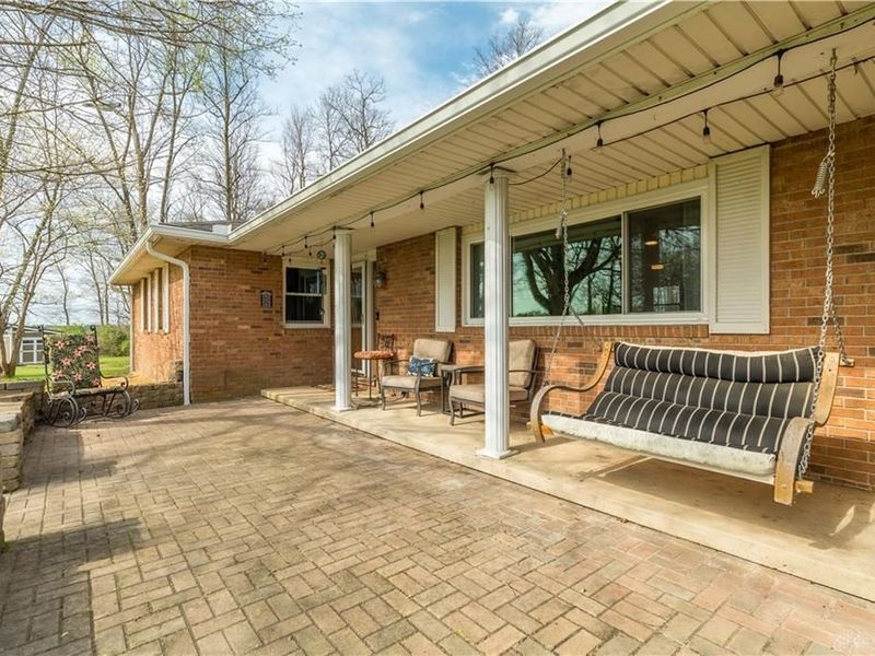 8555 Lochard Road, Sidney, OH 45365 Photo 3