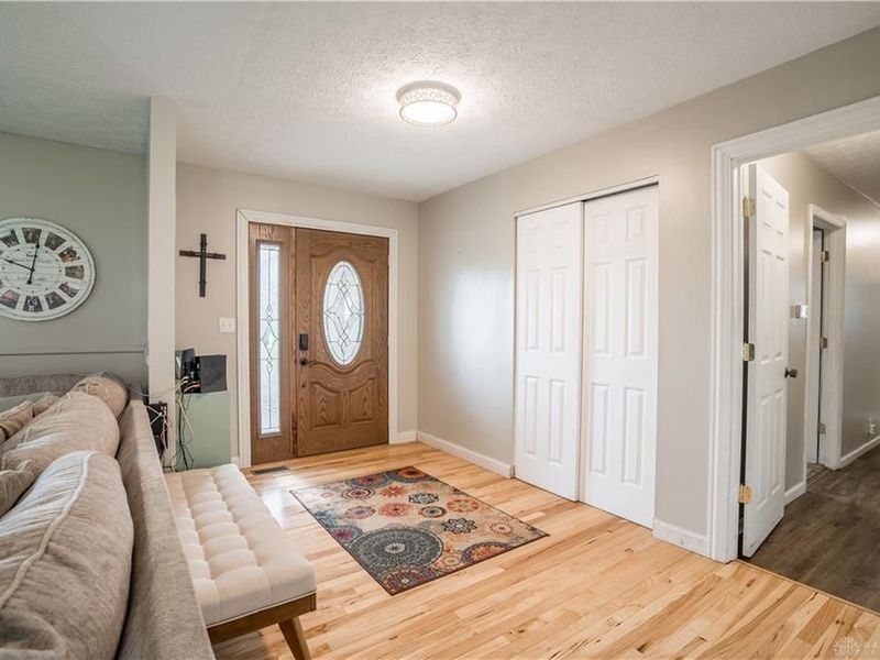 8555 Lochard Road, Sidney, OH 45365 Photo 7