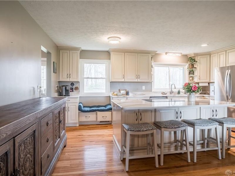 8555 Lochard Road, Sidney, OH 45365 Photo 9