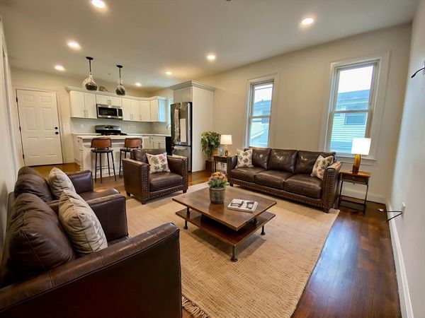 19-21 Bellevue, Unit 2, Waltham, MA 02453