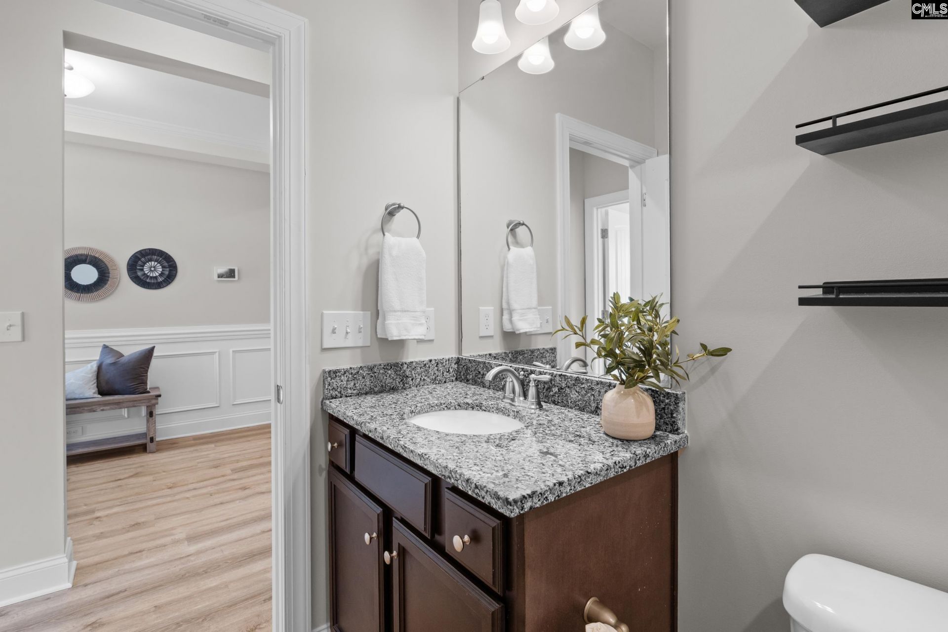 713 Chatham Court  Photo 17