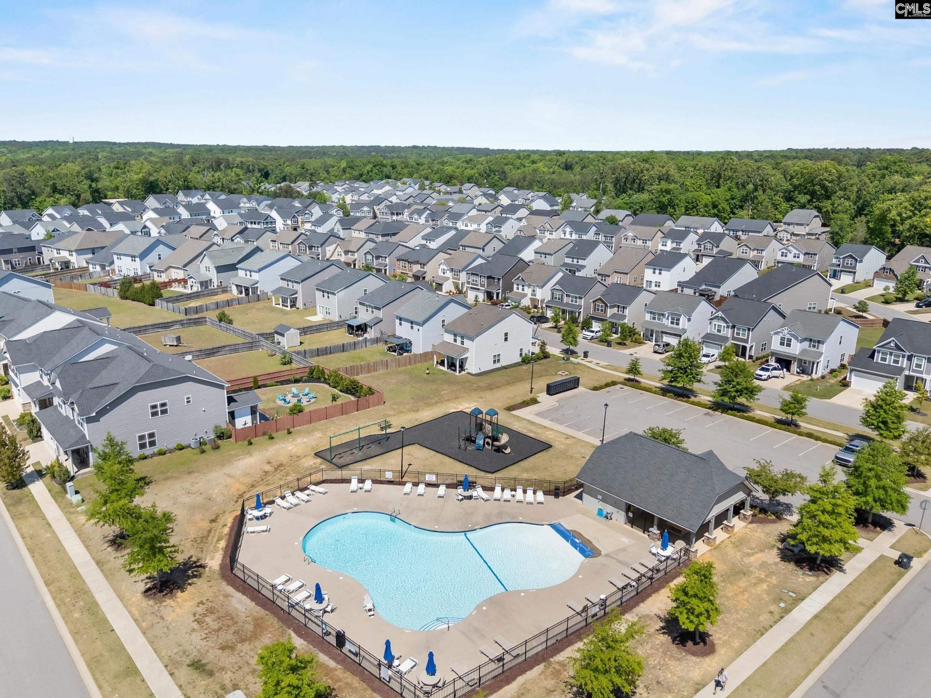 713 Chatham Court  Photo 31