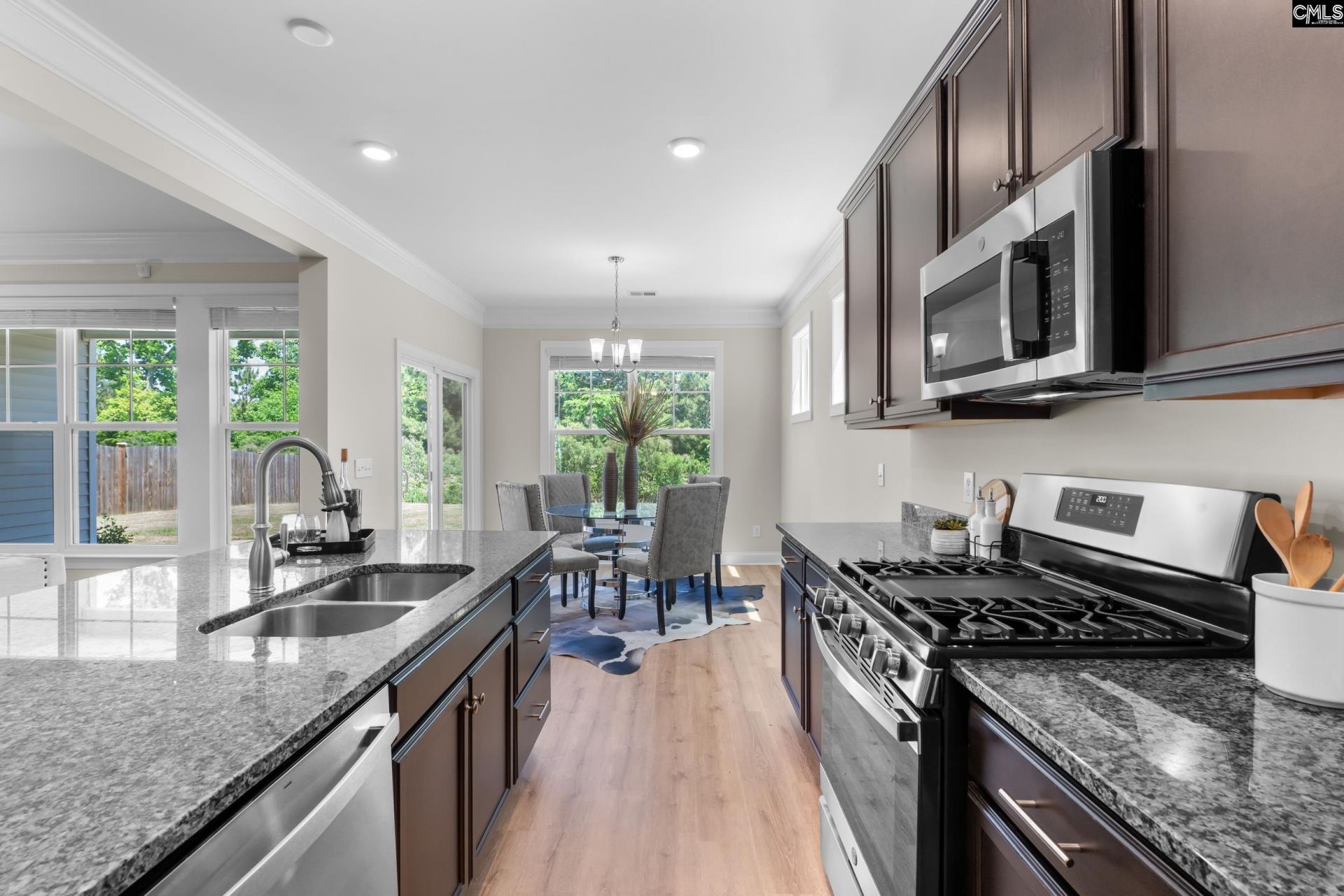 713 Chatham Court  Photo 9