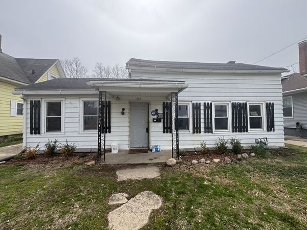 639 W Madison Street , Ottawa, IL 61350