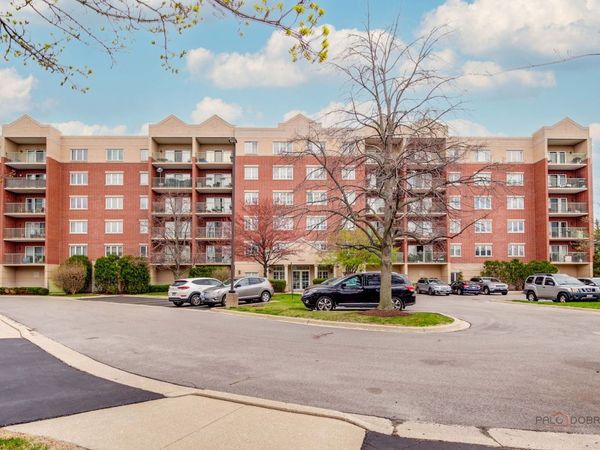 7450 Lincoln Avenue , Unit 501, Skokie, IL 60076