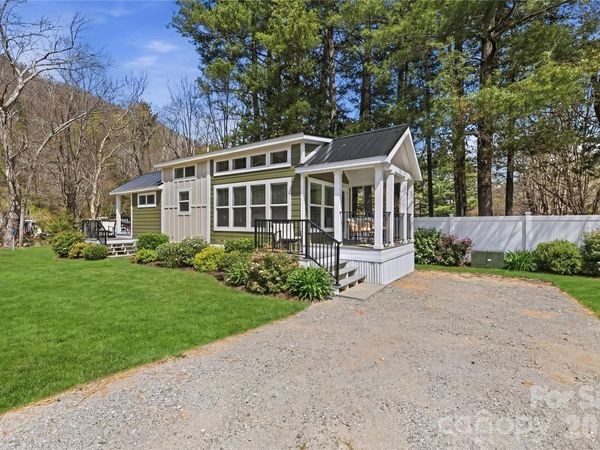 79 Getaway Lane , Unit 9, Maggie Valley, NC 28751