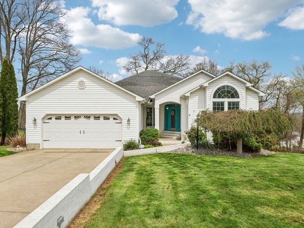 8 Leslie Drive , Edinburg, PA 16116