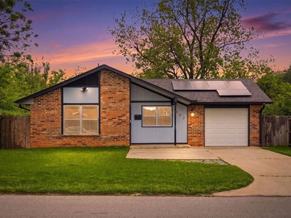707 W 7th Street, Shawnee, OK 74801