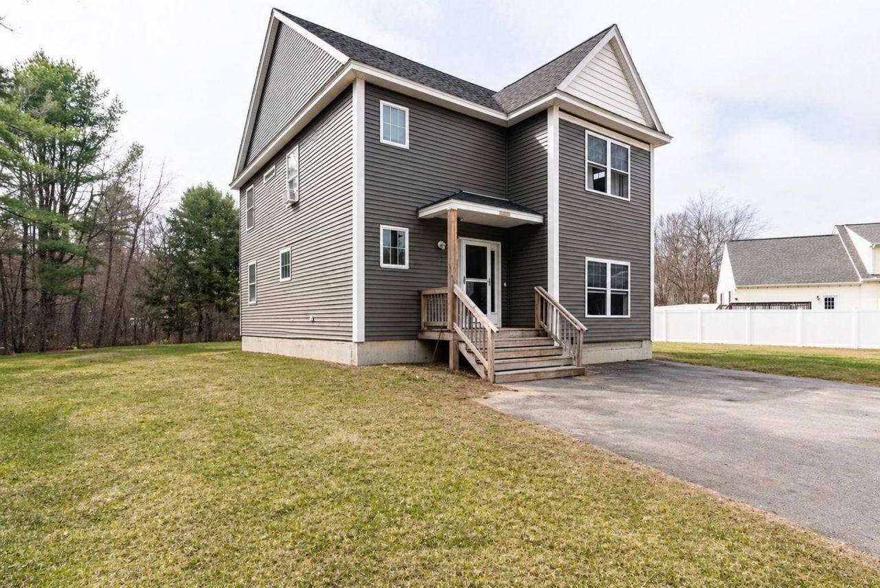 10 Norway Plains Road Rochester, NH 03868