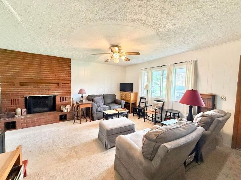 16 Plaza Drive, Mount Vernon, OH 43050 Photo 3