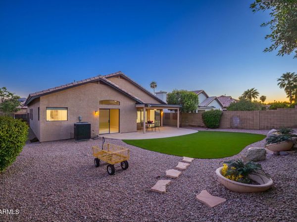 4352 E COOLBROOK Avenue, Phoenix, AZ 85032