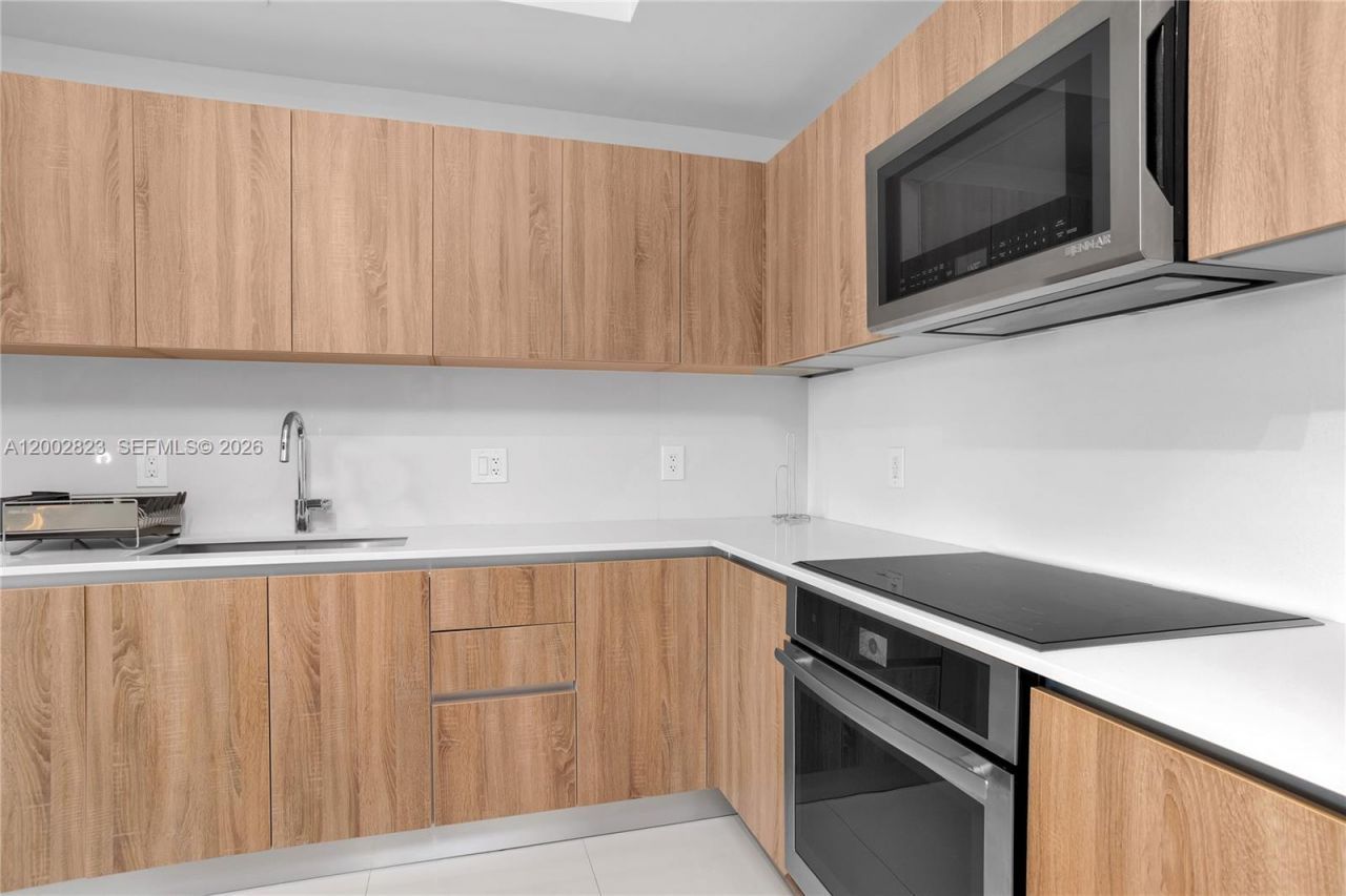 2960 NE 207 Th St, Unit 705, Aventura, FL 33180 Photo