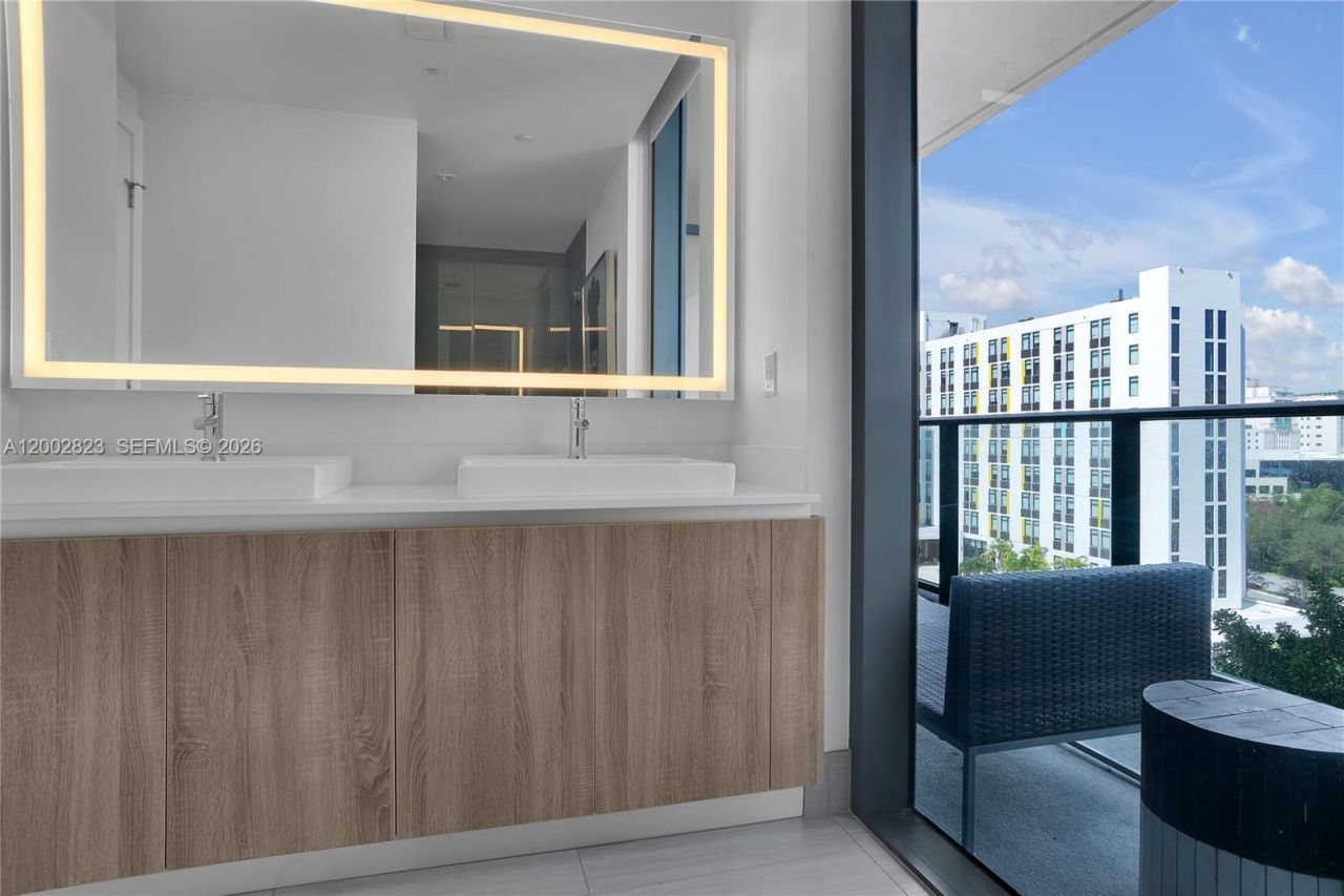 2960 NE 207 Th St, Unit 705, Aventura, FL 33180 Photo