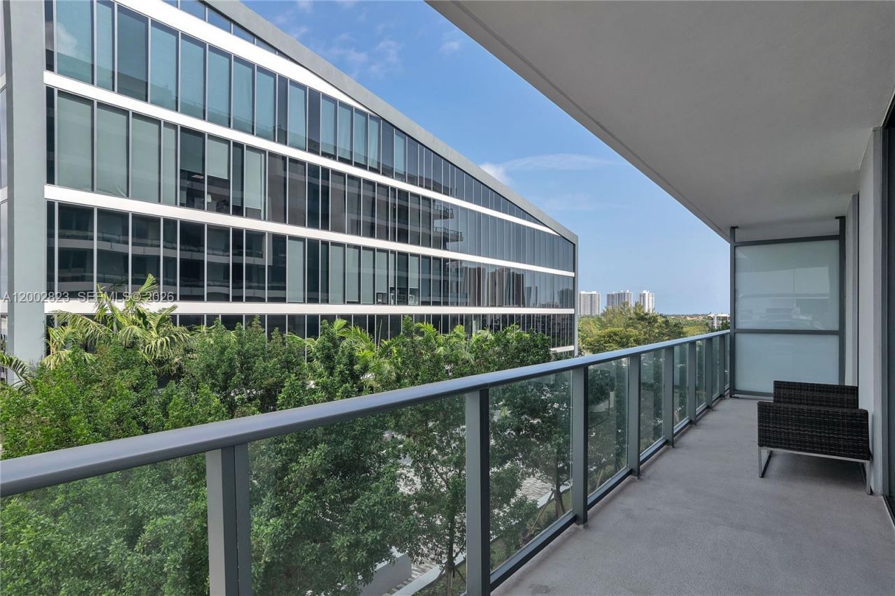 2960 NE 207 Th St, Unit 705, Aventura, FL 33180 Photo
