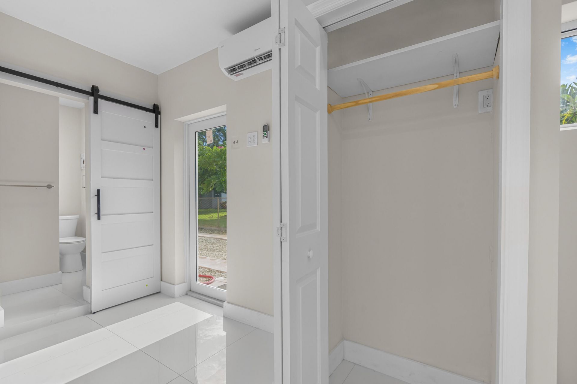 724 NE 2nd Street, Pompano Beach, FL 33060 Photo