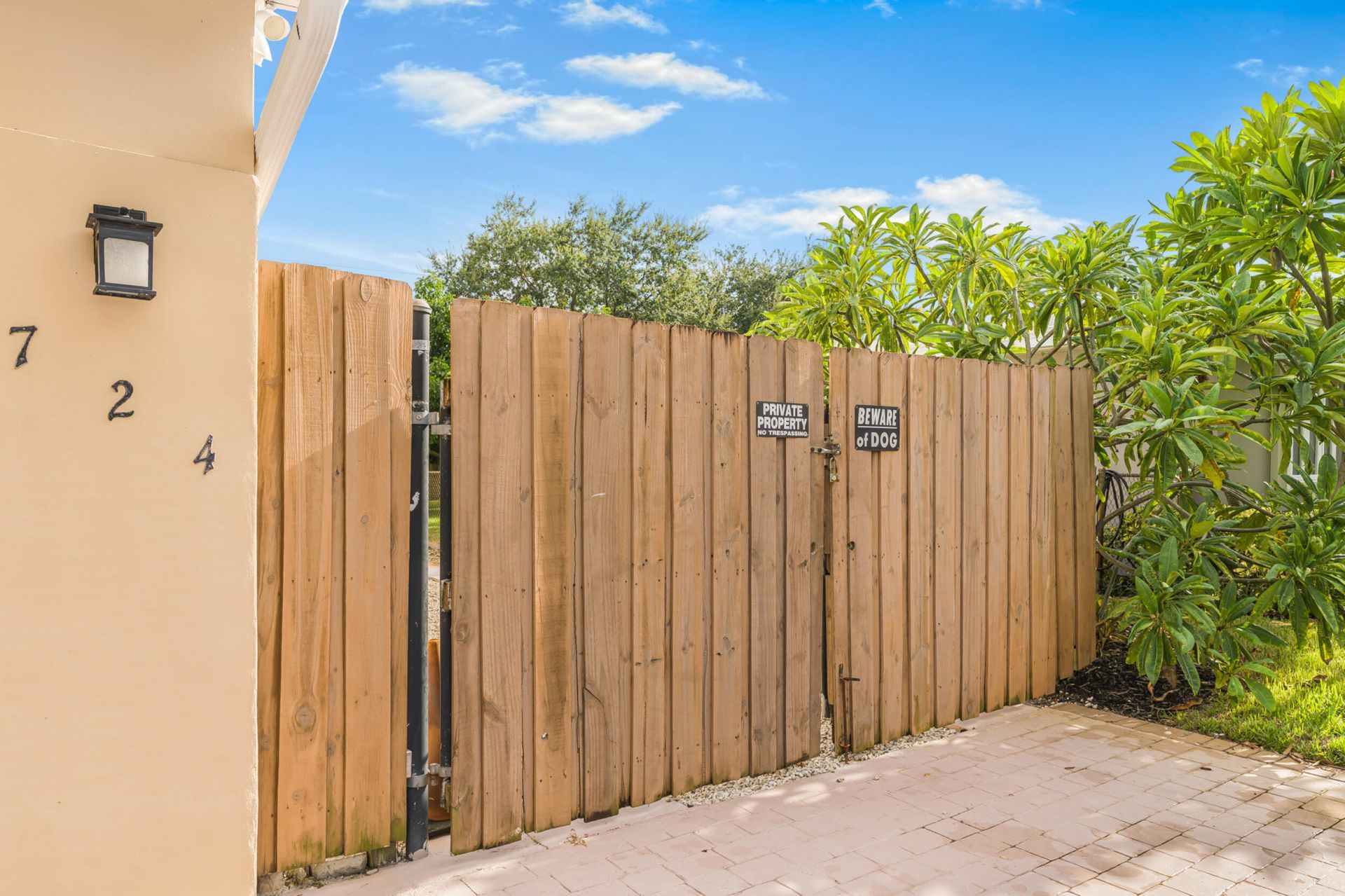 724 NE 2nd Street, Pompano Beach, FL 33060 Photo