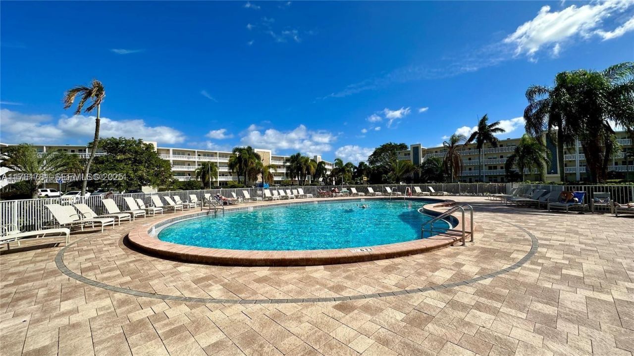 140 Ventnor, Unit I, Deerfield Beach, FL 33442 Photo