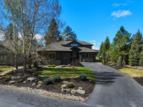 61807 Fall Creek Loop, Bend, OR 97702