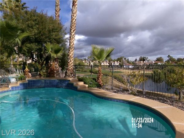 1812 BAY HILL Drive , Las Vegas, NV 89117