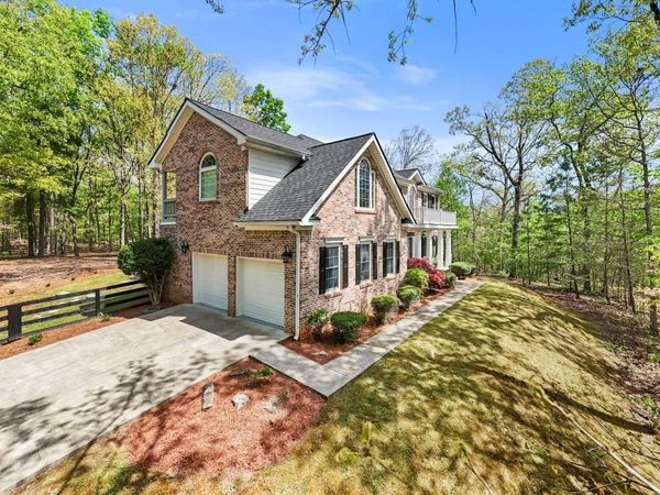 302 Cove Lake Drive, Marble Hill, GA 30148