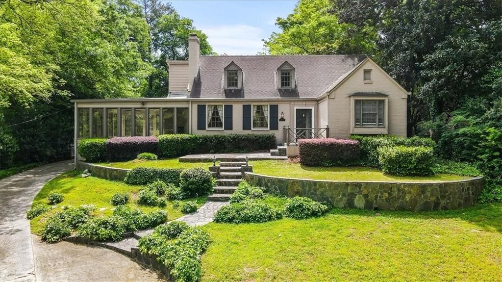 2039 Springlake Drive, Atlanta, GA 30305 Main Photo