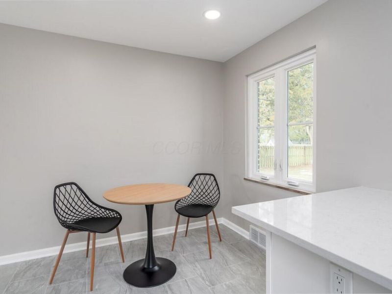 2112 Cresthill Drive, Upper Arlington, OH 43221 Photo 11