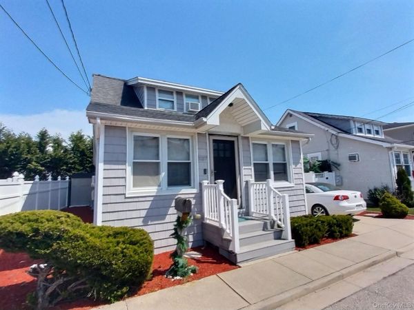 3037 Morrow Road , Oceanside, NY 11572