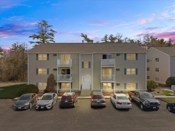 1607 Braley Road, Unit 70, New Bedford, MA 02745