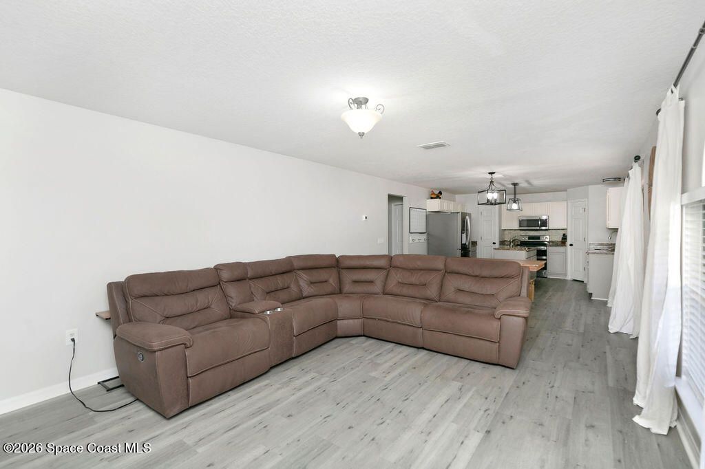 571 Tortuga Way, Melbourne, FL 32904 Photo