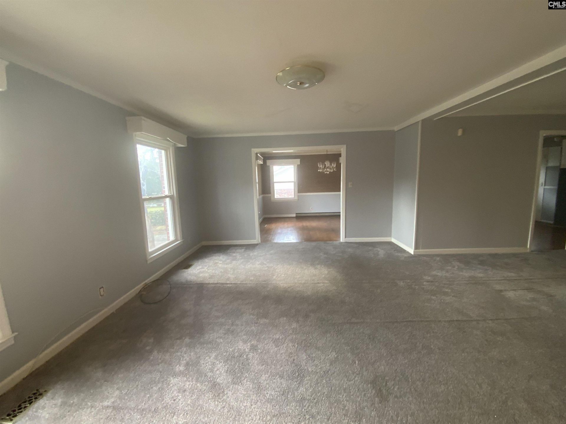 3210 Hunter Drive  Photo 5