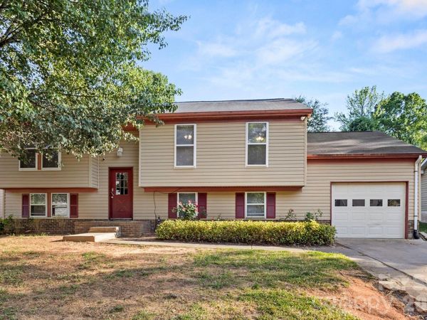 6018 Misty Way Lane , Charlotte, NC 28212