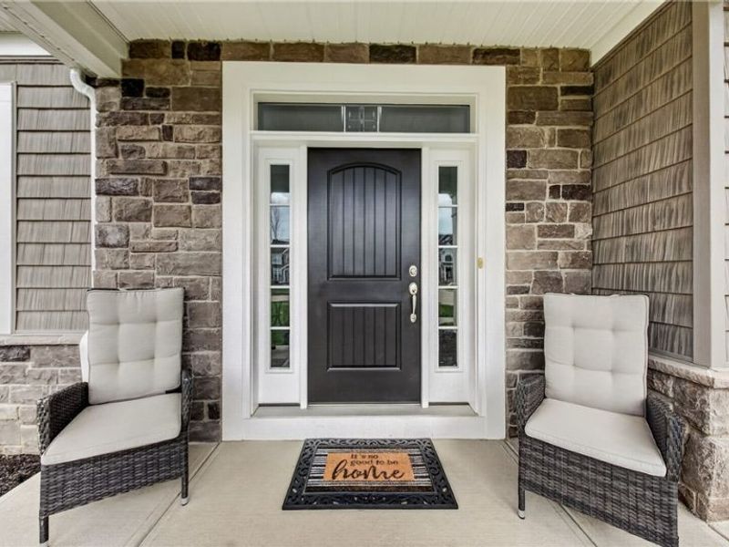 32646 Albion Drive, Avon Lake, OH 44012 Photo 2