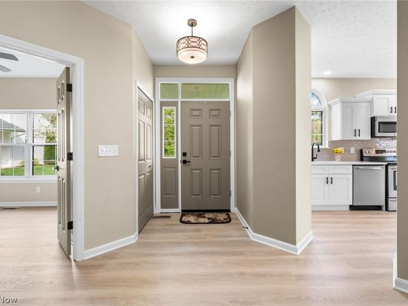 116 Vista Court, North Olmsted, OH 44070 Photo 32