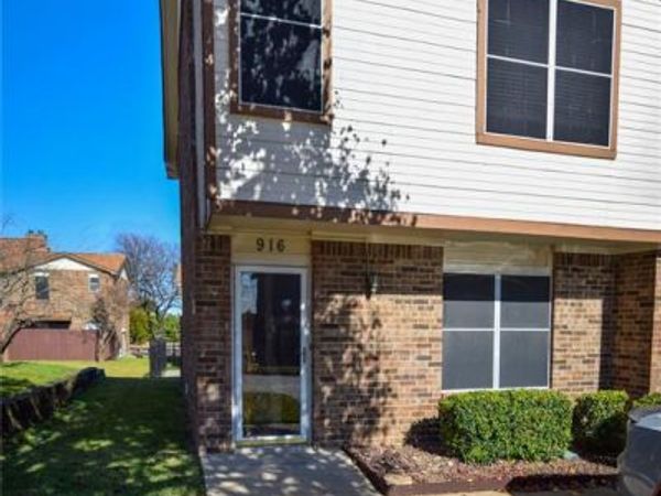 916 Cedar Terrace, Cedar Hill, TX 75104