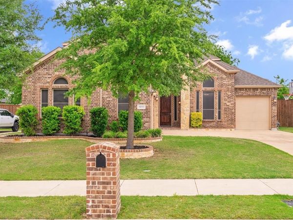 3233 Burgundy Lane, Midlothian, TX 76065