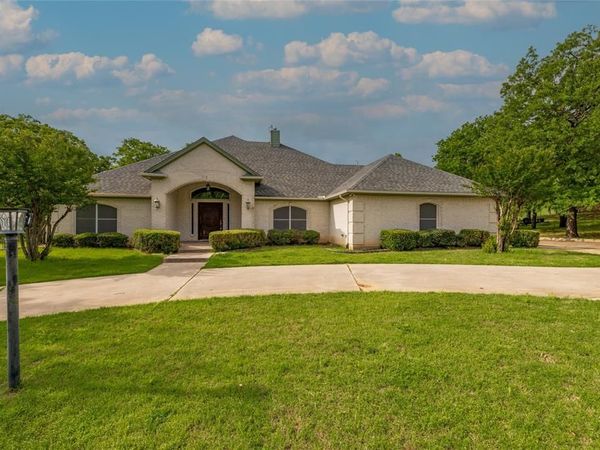 603 Runaway Bay Drive, Runaway Bay, TX 76426