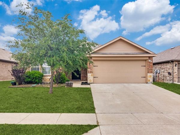 877 Darst Drive, Fate, TX 75189