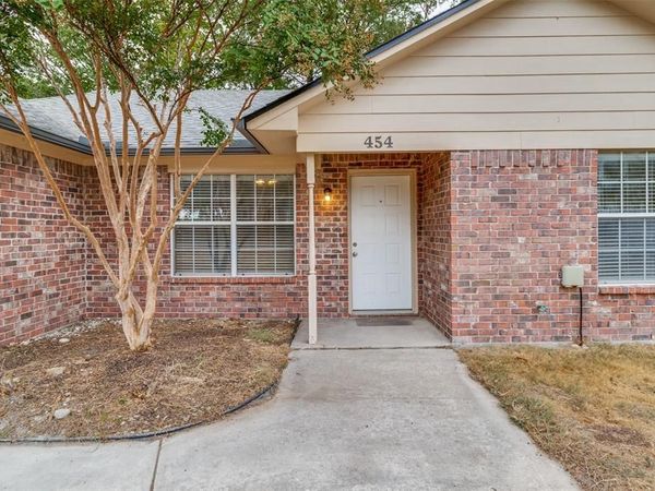 454 E Fulton Street, Van Alstyne, TX 75495