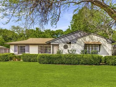 6467 Danbury Lane, Dallas, TX 75214