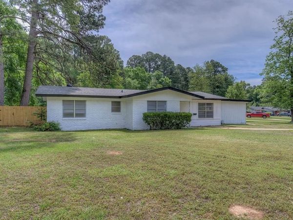 9209 Savanna Drive, Shreveport, LA 71118