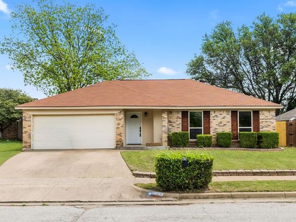 7316 E Kary Lynn Drive, Watauga, TX 76148