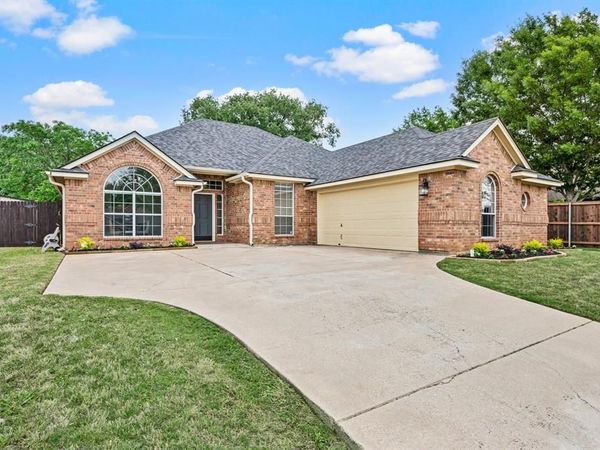 8609 Matt Drive, North Richland Hills, TX 76182