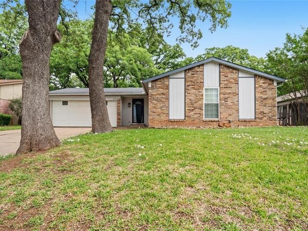 4723 Crest Drive, Arlington, TX 76017